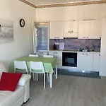 Guardastelle1125 Luminoso Bilocale Con Parcheggio, Wifi, Piscina 公寓